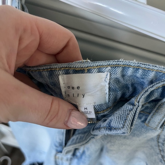 Dee elly jeans// seize medium - Picture 2 of 2